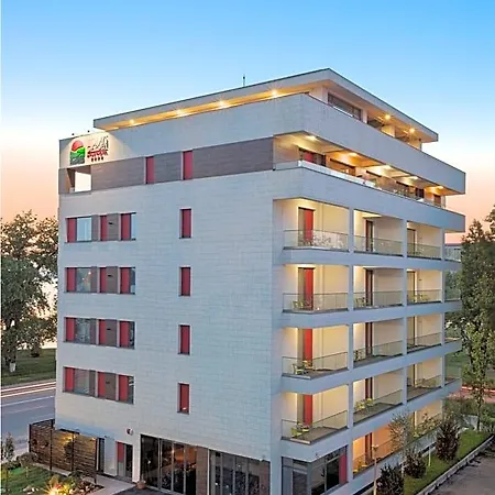 Hotel Tomis Garden
